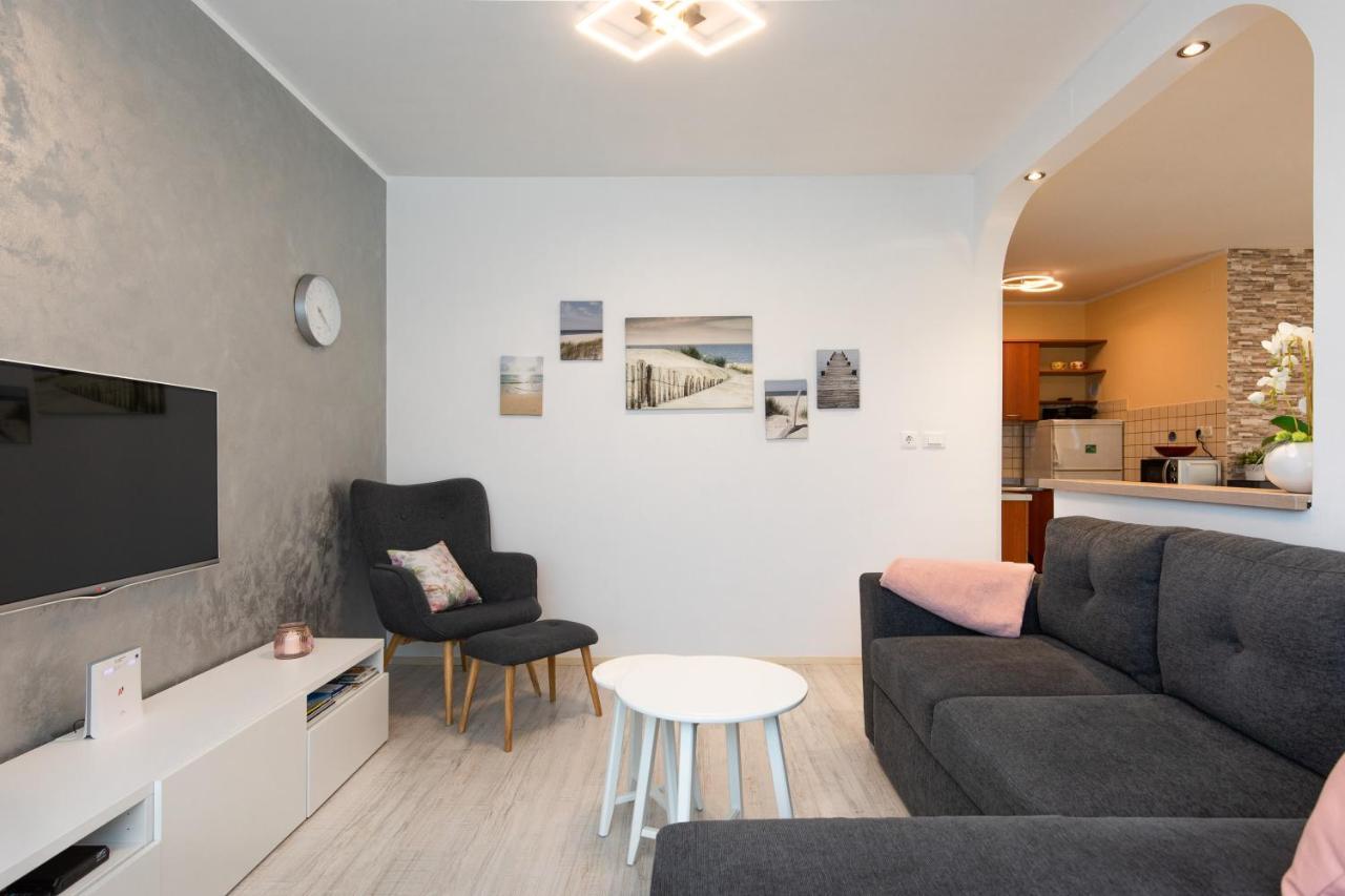 Apartment Blazi Njivice Eksteriør billede